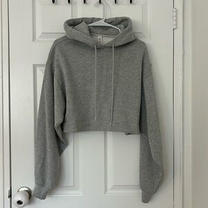 Alo Yoga Bae Cropped Hoodie In Grey size XS
